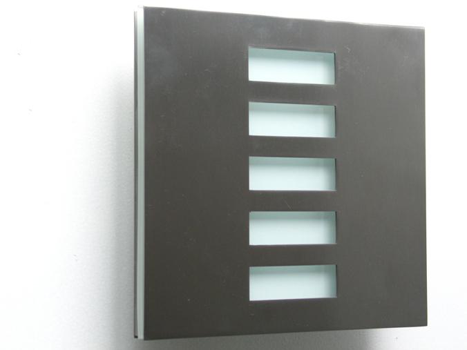 Basic Pared - Sconce - Jalousie - Brushed Stainless